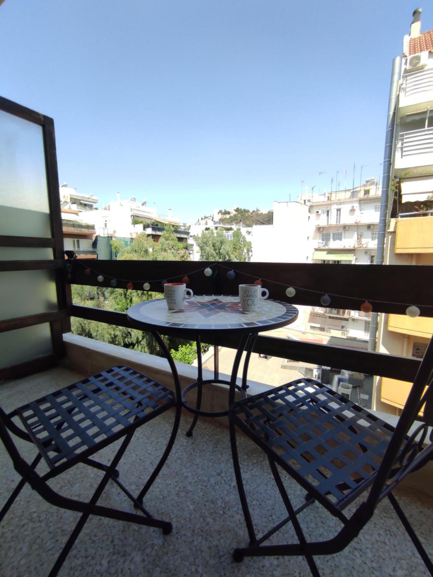 Cosy Apartment On Dragon Street أثينا المظهر الخارجي الصورة