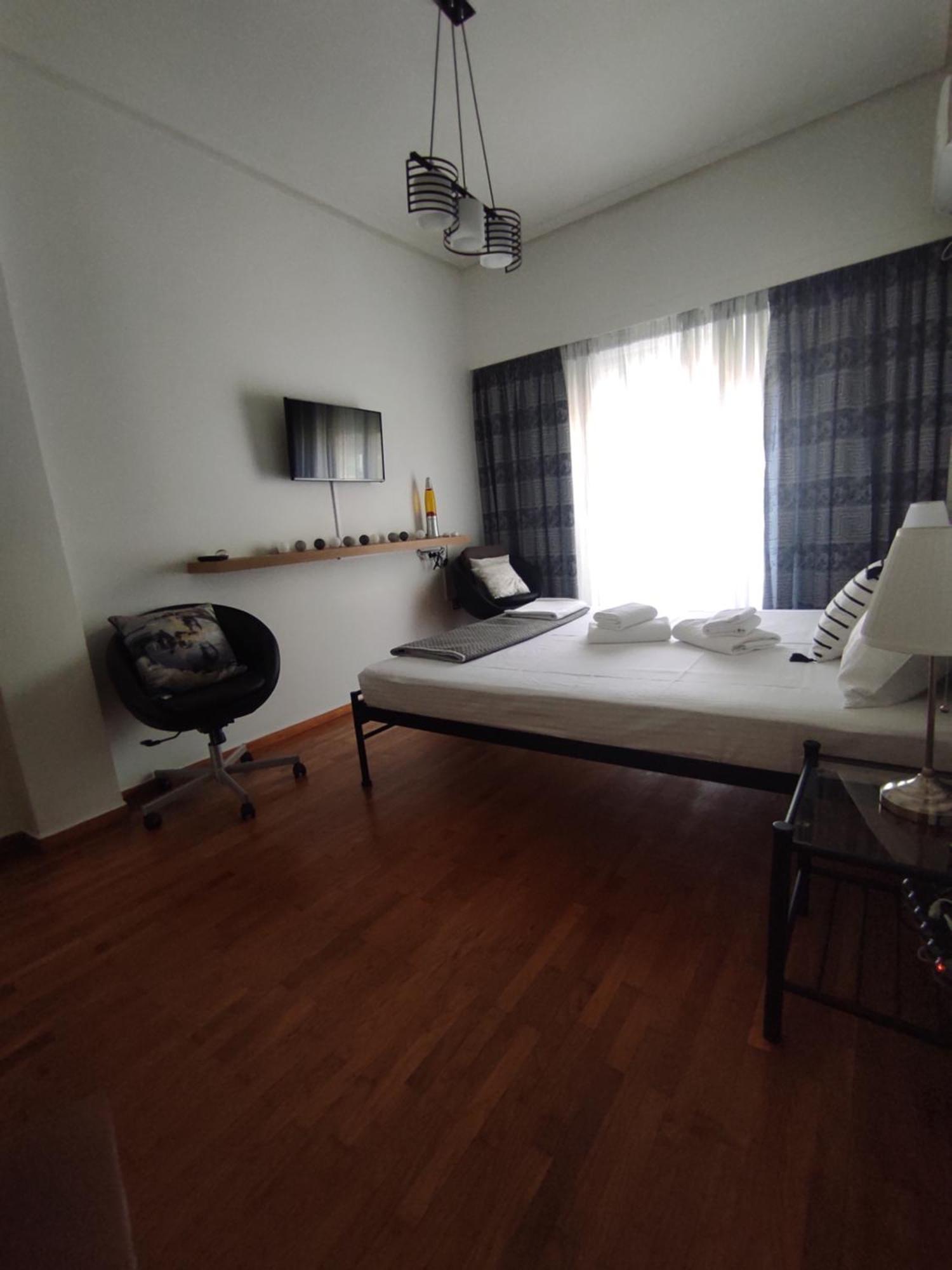Cosy Apartment On Dragon Street أثينا المظهر الخارجي الصورة