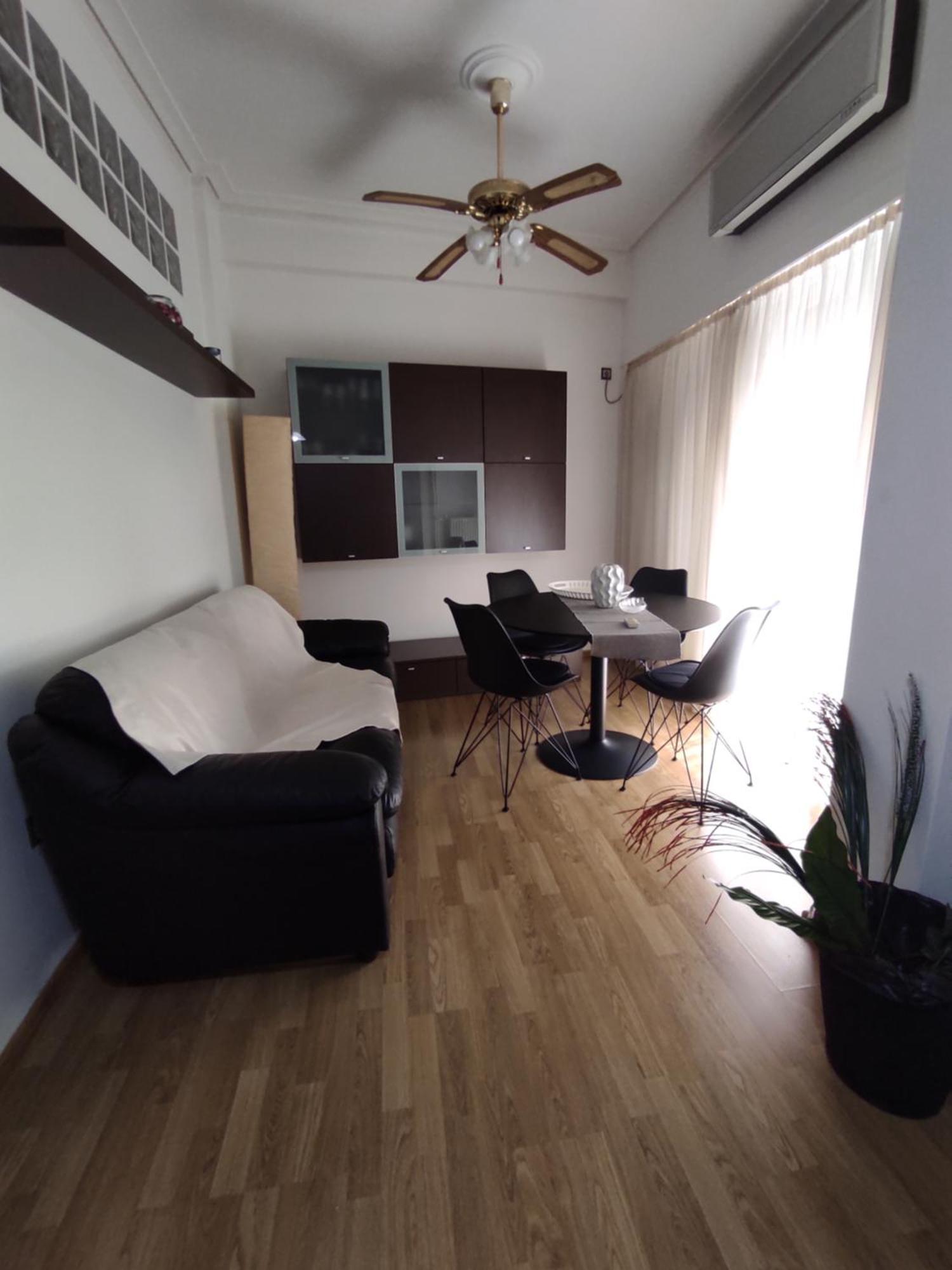 Cosy Apartment On Dragon Street أثينا المظهر الخارجي الصورة