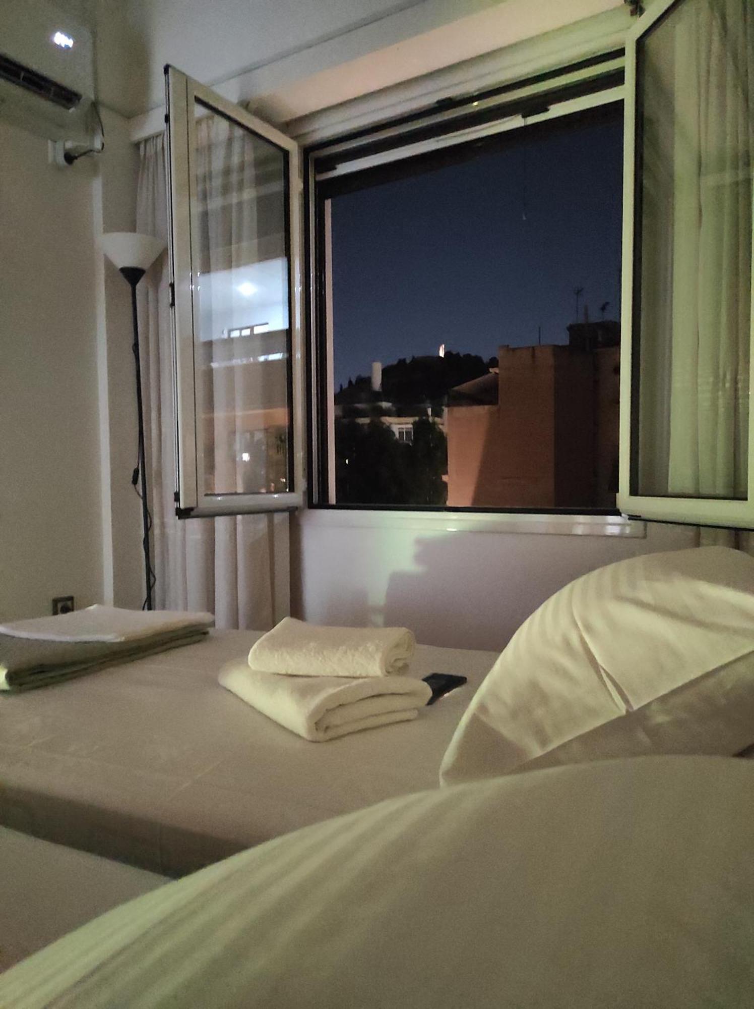 Cosy Apartment On Dragon Street أثينا المظهر الخارجي الصورة