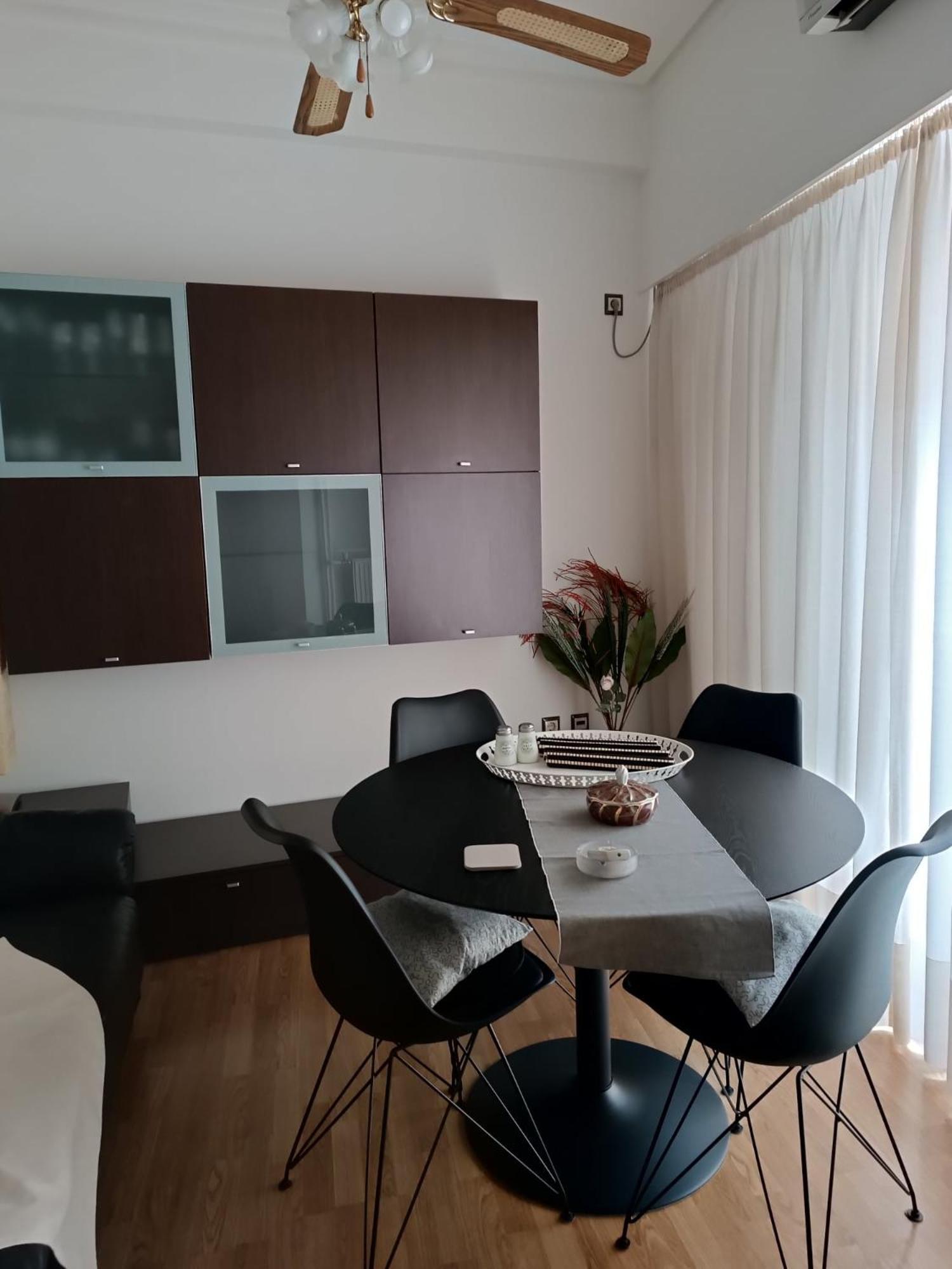 Cosy Apartment On Dragon Street أثينا المظهر الخارجي الصورة