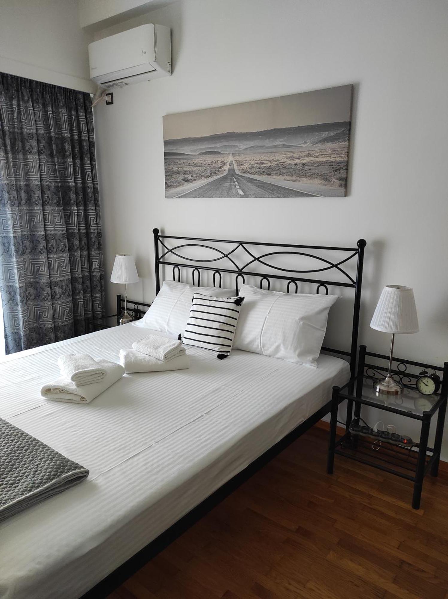 Cosy Apartment On Dragon Street أثينا المظهر الخارجي الصورة
